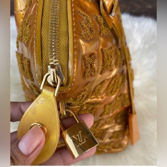 Limited Edition 2011 LOUIS VUITTON Monogram Fascination Lockit - Picture 7 of 15